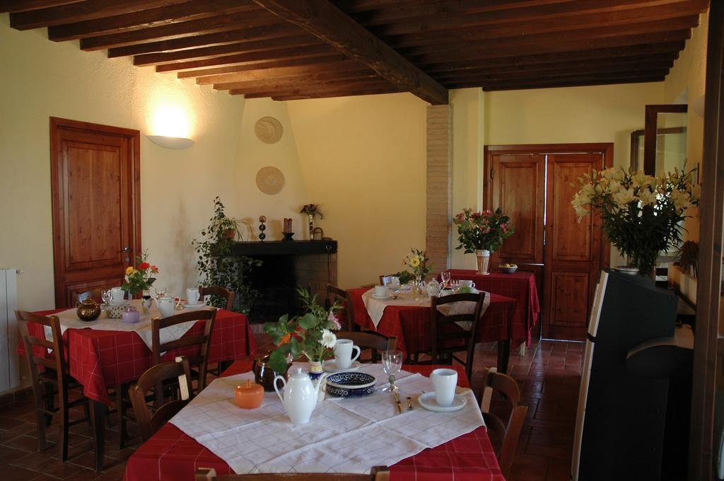 Agriturismo Pian Dei Pini モンティアーノ エクステリア 写真